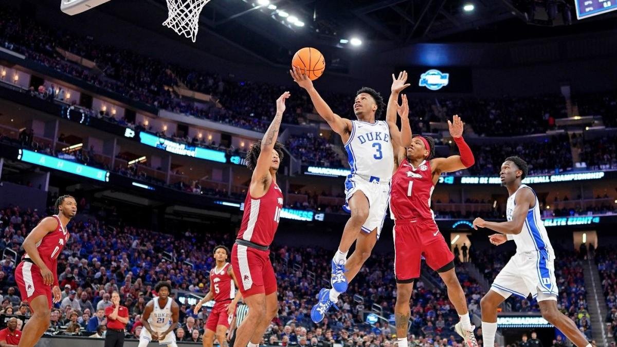 Duke vs.  Arkansas score: NCAA Tournament Elite Eight win by Blue Devils puts Coach K in record 13th Final Four