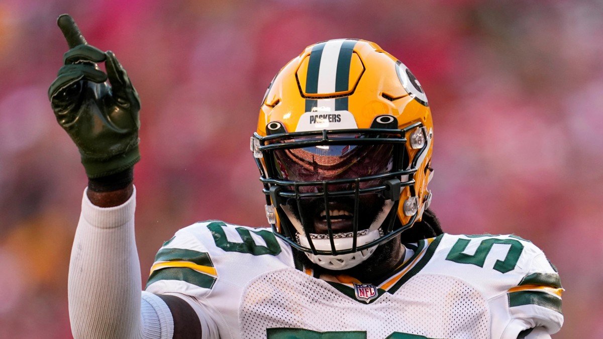 Packers Re-Signing All-Pro Linebacker De’Vondre Campbell