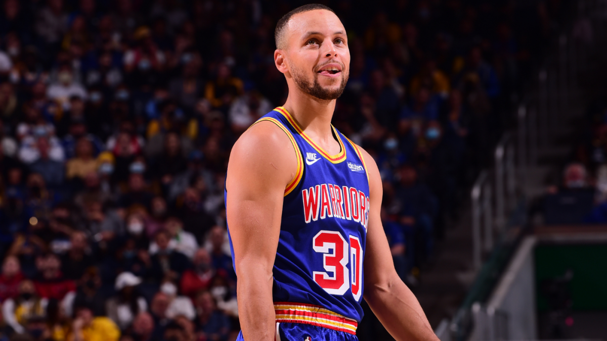 Stephen Curry injury update: Warriors star out indefinitely with sprained ligament in left foot