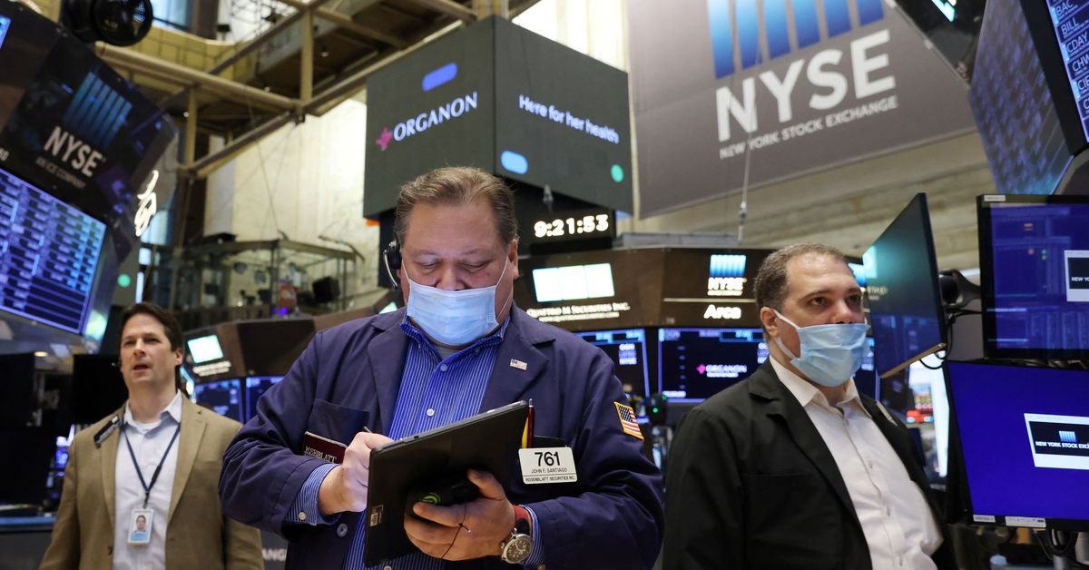 Wall St slides as oil prices surge, Nasdaq confirms bear market