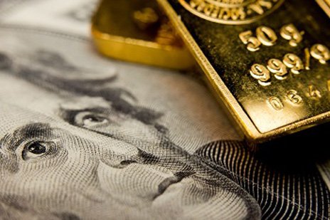 Hedge funds reduce bullish bets in gold futures but buy enough ETFs